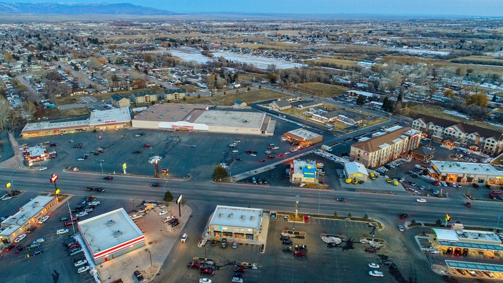 1147-1169 W Hwy 40, Vernal, UT for lease - Building Photo - Image 2 of 4