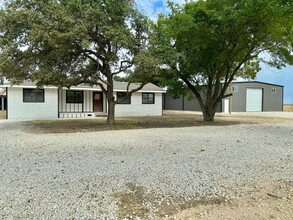 5821 Limmer Loop, Hutto, TX for lease Building Photo- Image 2 of 26