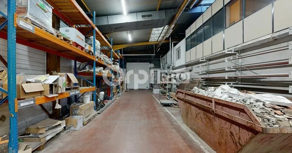 Flex in Vénissieux for lease - Interior Photo - Image 1 of 6