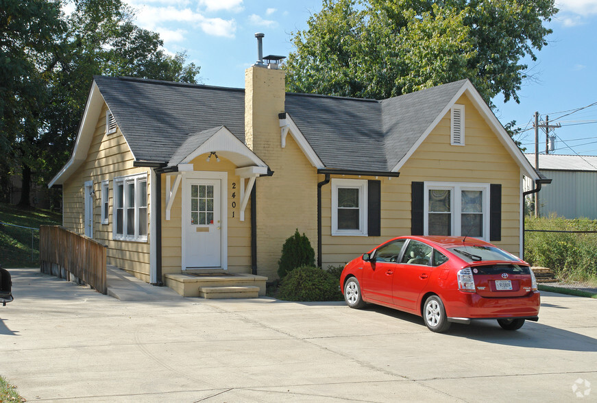 2401 White Ave, Nashville, TN for sale - Primary Photo - Image 1 of 8