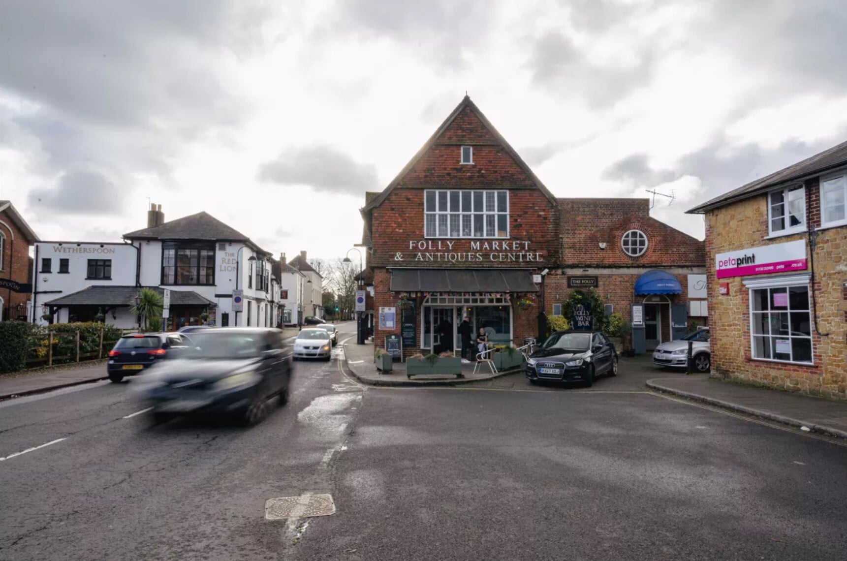 College St, Petersfield for sale Interior Photo- Image 1 of 1