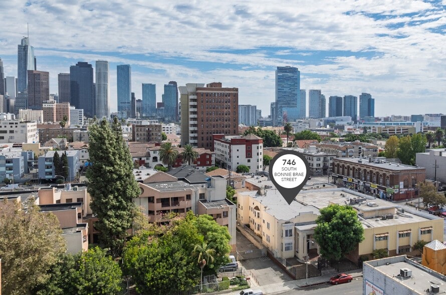 746 S Bonnie Brae St, Los Angeles, CA for sale - Building Photo - Image 3 of 10