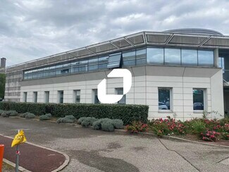 More details for 13 Rue Edison, Bron - Office for Sale