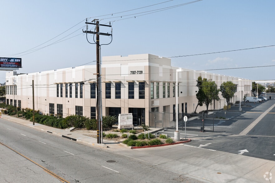 7107-7139 Telegraph Rd, Montebello, CA for sale - Primary Photo - Image 2 of 6
