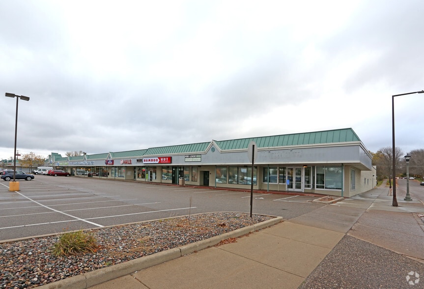 1622-1654 White Bear Ave N, Saint Paul, MN for lease - Building Photo - Image 2 of 7