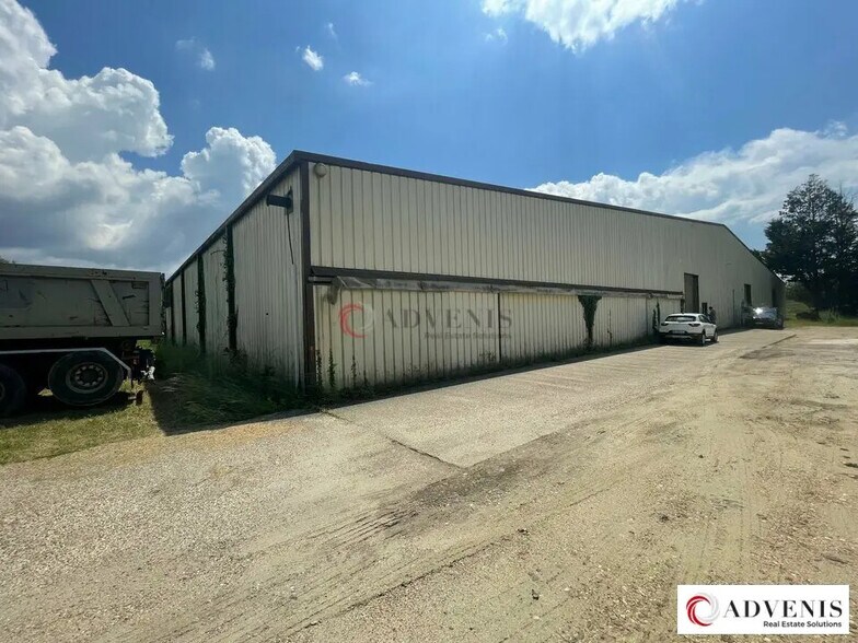 Flex in Podensac for lease - Building Photo - Image 2 of 7