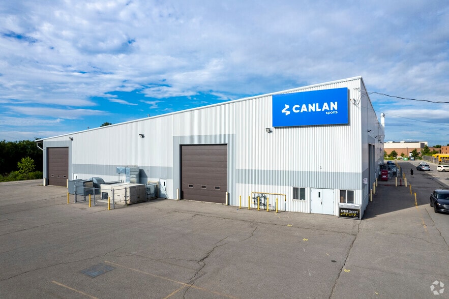 3360 Wolfedale Rd, Mississauga, ON for sale - Primary Photo - Image 1 of 1