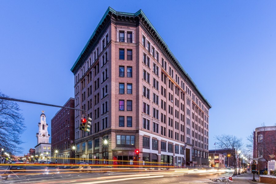 11 Lawrence St, Lawrence, MA 01840