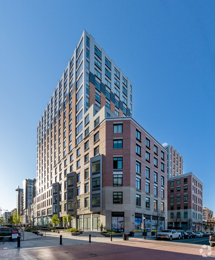 207 Van Vorst St, Jersey City, NJ 07302 | LoopNet