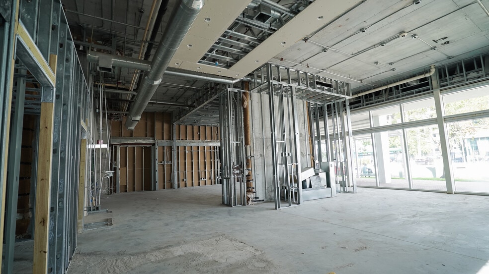 2700 N Miami Ave, Miami, FL for lease - Interior Photo - Image 3 of 16