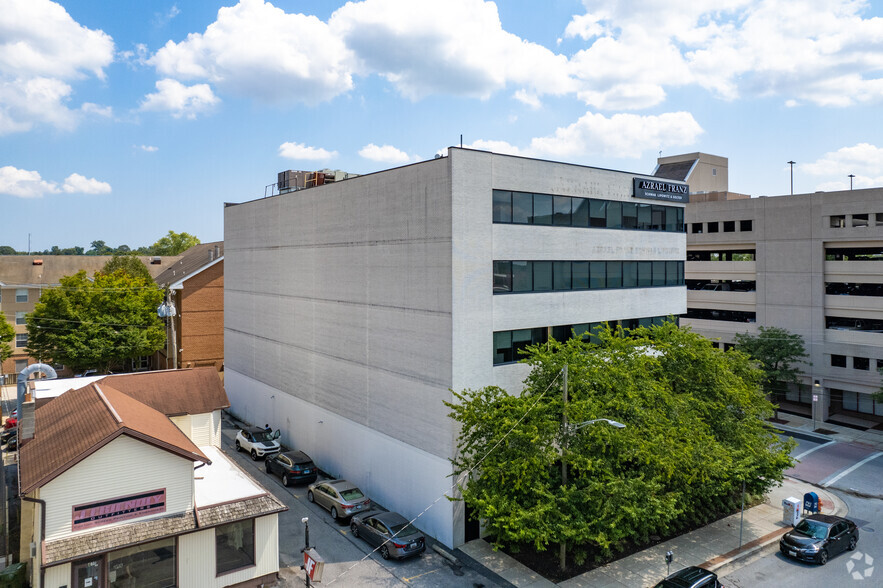 101 E Chesapeake Ave, Towson, MD for lease - Building Photo - Image 3 of 8