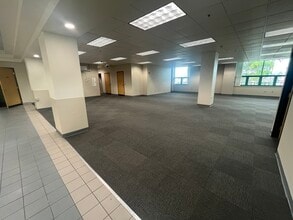 355 Kinoole St, Hilo, HI for lease Interior Photo- Image 1 of 8