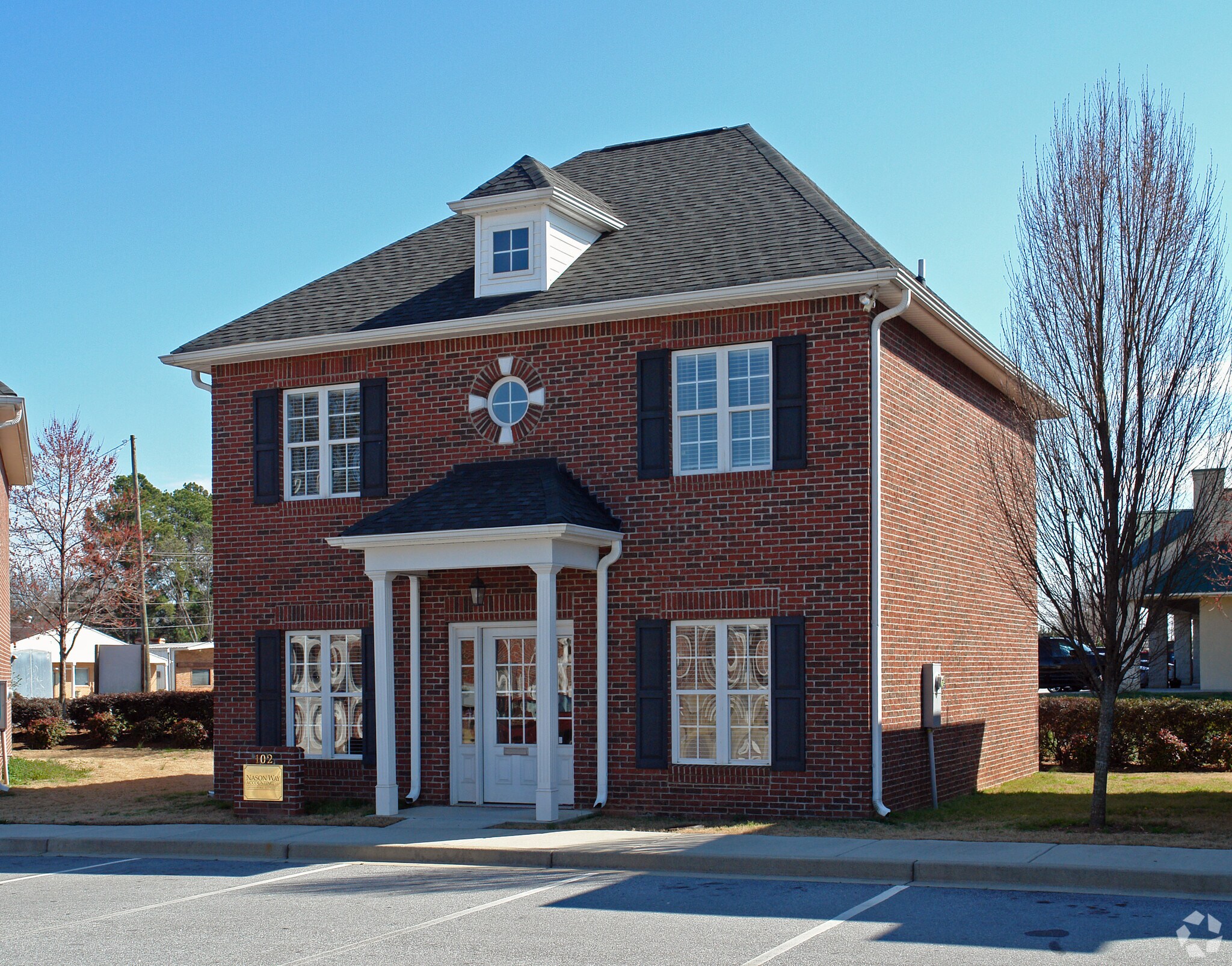 102 Renaissance Cir, Mauldin, SC for sale Primary Photo- Image 1 of 1