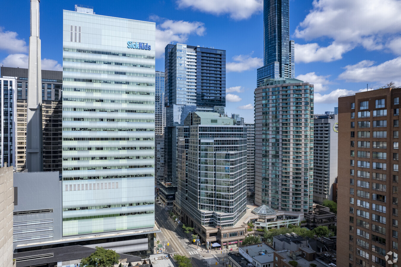 655 Bay St, Toronto, ON M5G 1Z4 655 Bay St, Toronto, ON M5G 1Z4