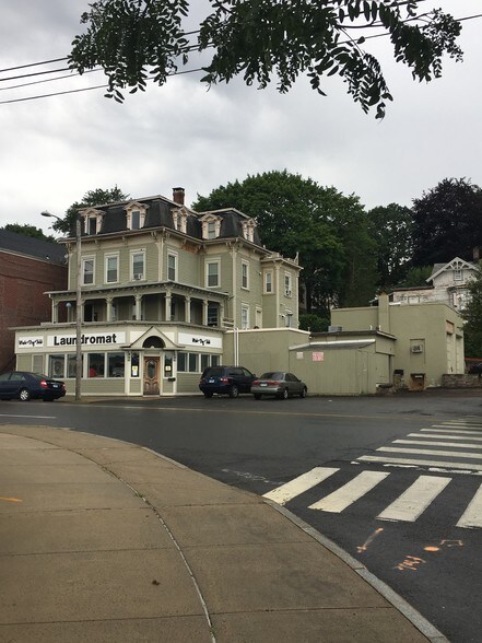 332-348 Howe Ave, Shelton, CT for sale - Building Photo - Image 1 of 1