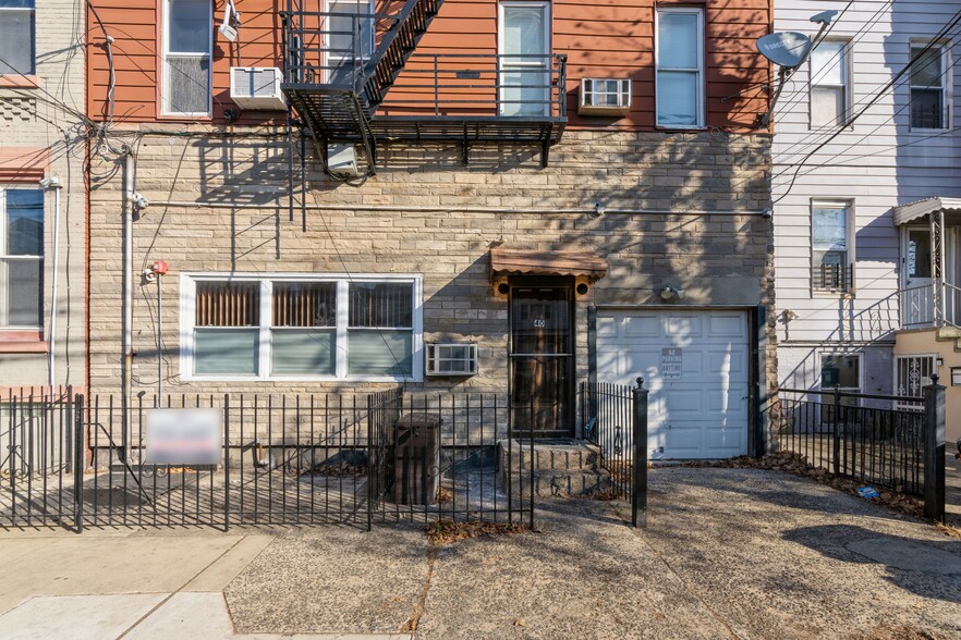 40 Beacon Ave, Jersey City, NJ for sale - Building Photo - Image 2 of 11