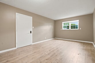 4219-4221 N Church Way, Louisville, KY - Aerial map view