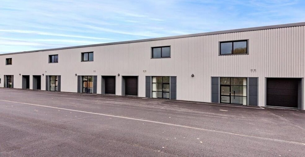 200 Scotia Rd, Stoke On Trent for lease - Building Photo - Image 2 of 22