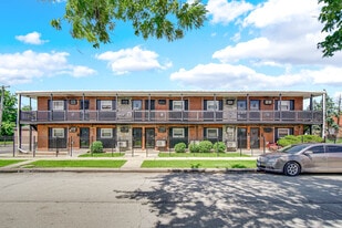 184 W 147th St, Harvey IL - Parking Garage