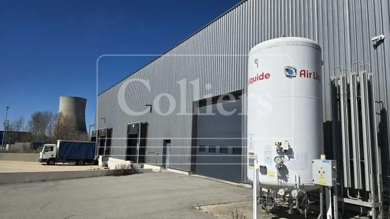 Office in Meyreuil for lease - Building Photo - Image 2 of 9