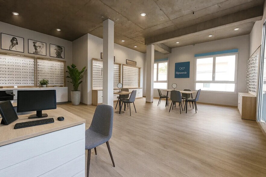 Office in Craponne for lease - Interior Photo - Image 2 of 7