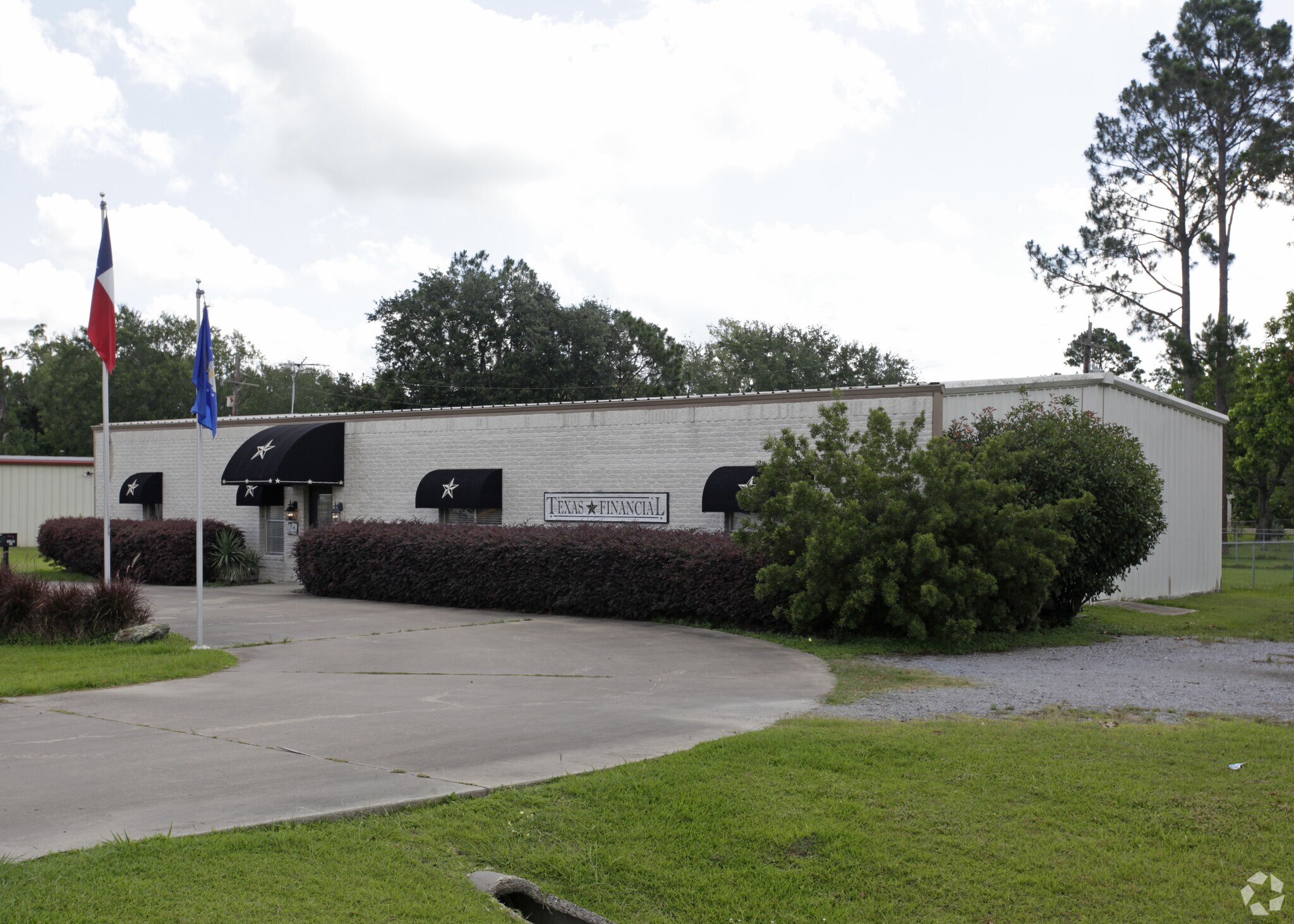 1421 Highway 124, Winnie, TX for sale Primary Photo- Image 1 of 1