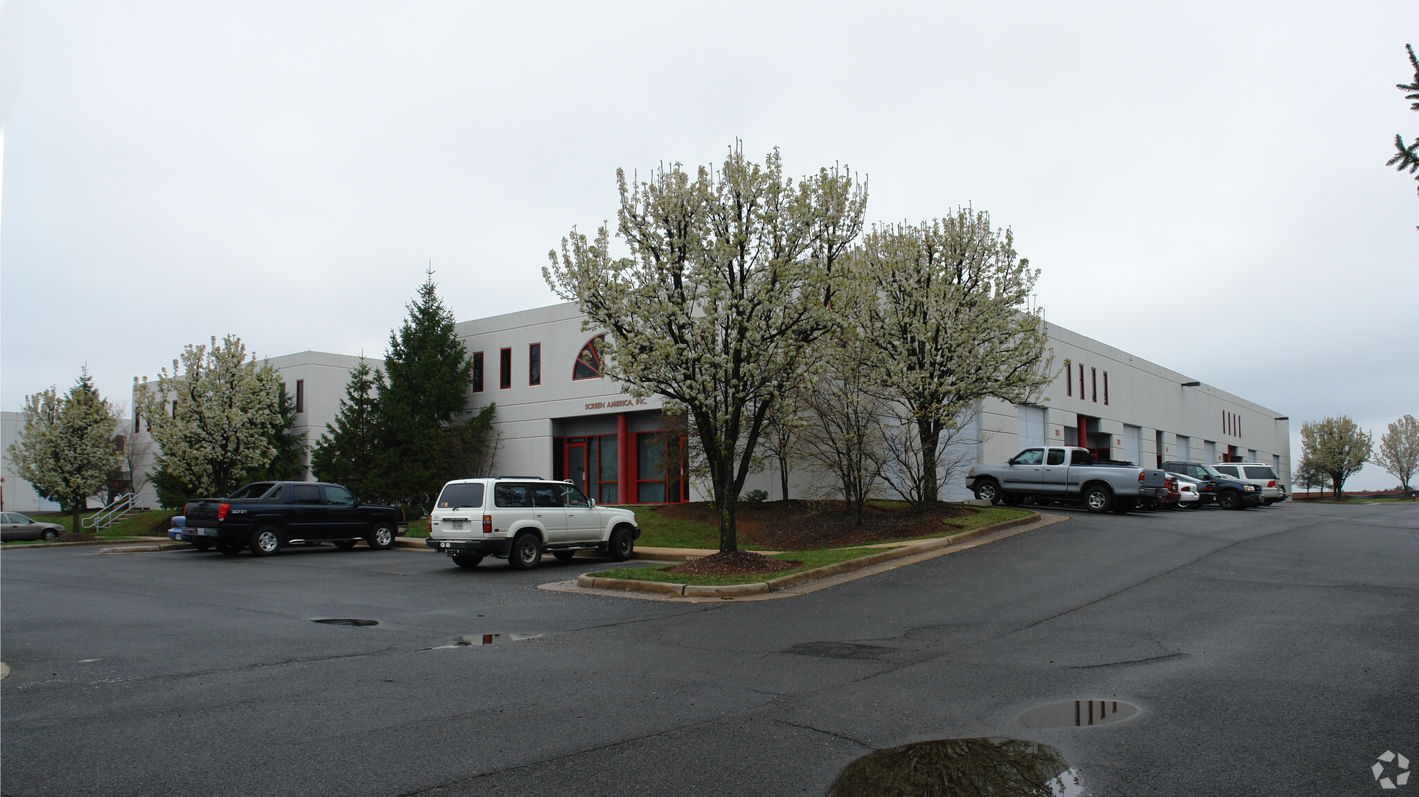 44652 Guilford Dr, Ashburn, VA for lease Primary Photo- Image 1 of 28