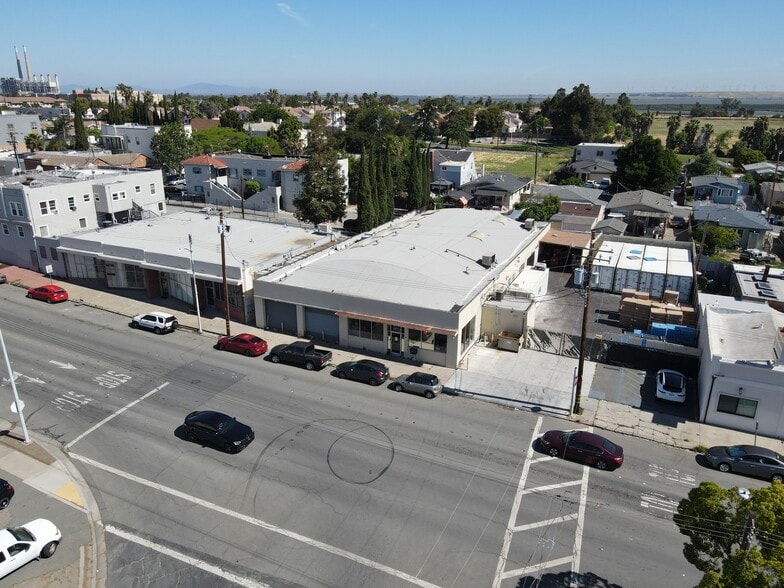 415 E 10th St, Pittsburg, CA for lease - Building Photo - Image 2 of 47