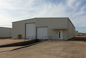 207 Industrial Dr, Forney TX - Warehouse