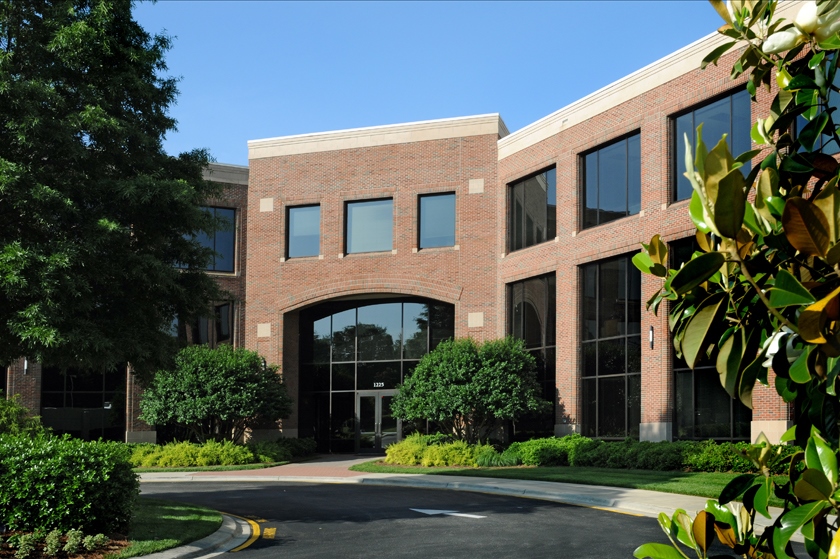 1225 Crescent Green Dr, Cary, NC for lease - Building Photo - Image 1 of 7