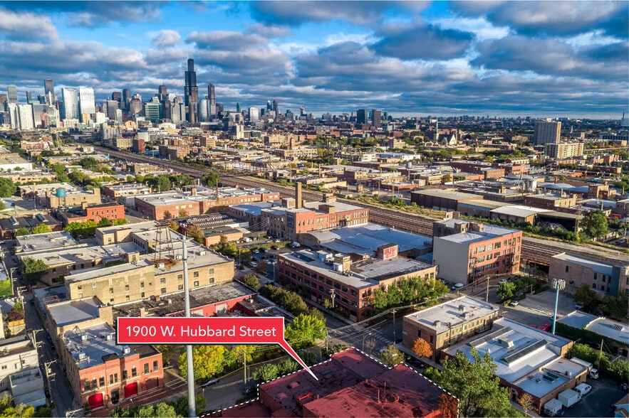1900 W Hubbard St, Chicago, IL for sale - Aerial - Image 2 of 14