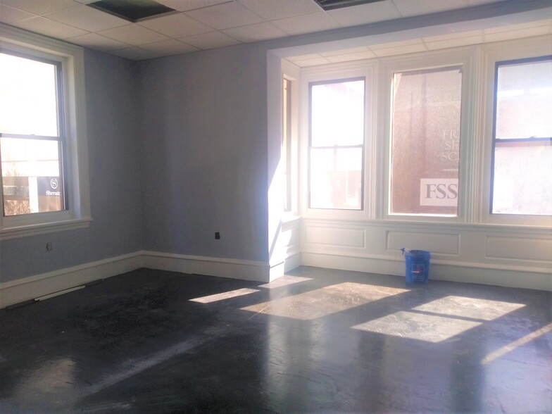 148 N 17th St, Philadelphia, PA for lease - Interior Photo - Image 3 of 3