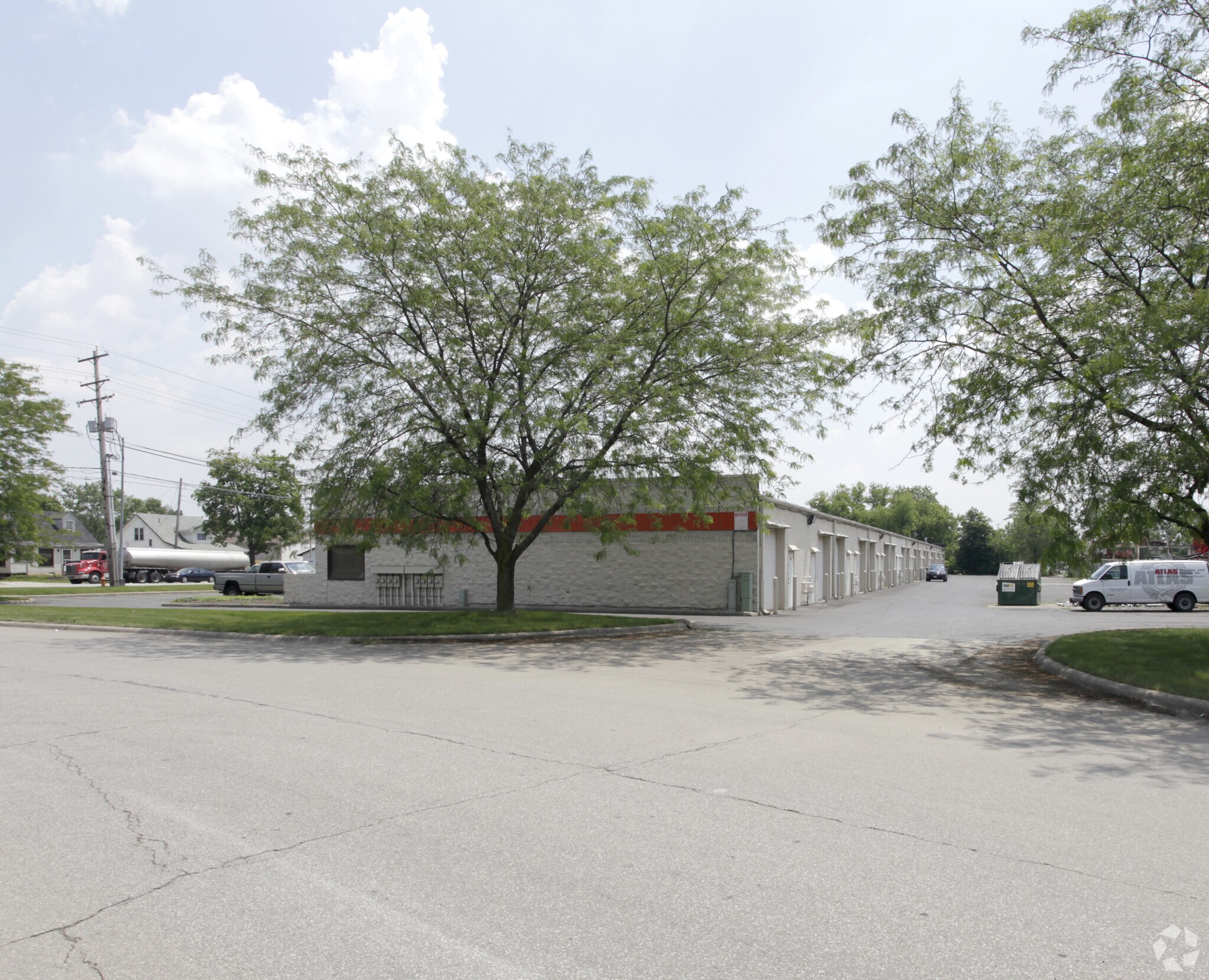 725759 N Wilson Rd, Columbus, OH 43204 Flex for Lease