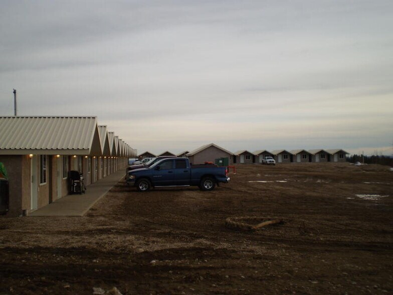 5125 North Avenue ave, Swan Hills, AB for sale - Building Photo - Image 2 of 21