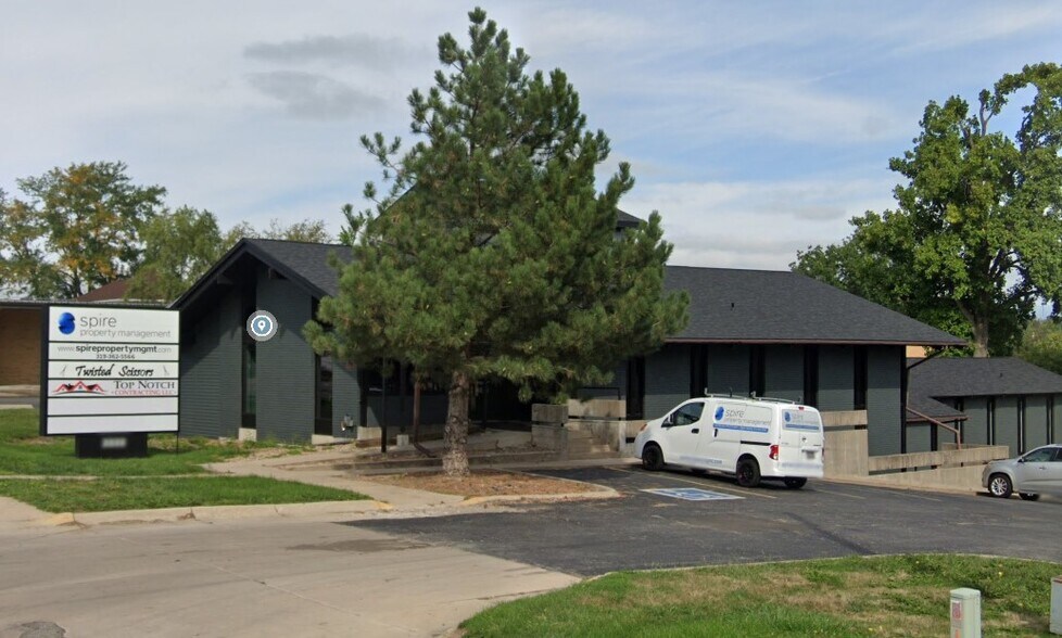 2222 Johnson Ave NW, Cedar Rapids, IA for sale - Building Photo - Image 1 of 1