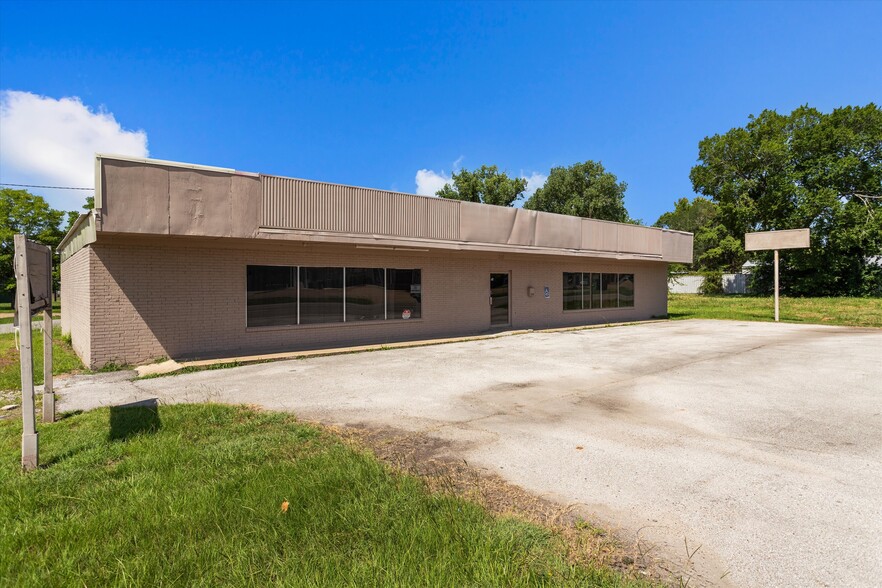 310 E Denman Ave, Lufkin, TX for sale - Building Photo - Image 3 of 25