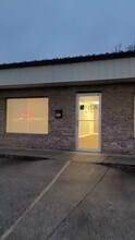 301 SE 21st St, Washington, IN for lease - Commercial Listing Video 