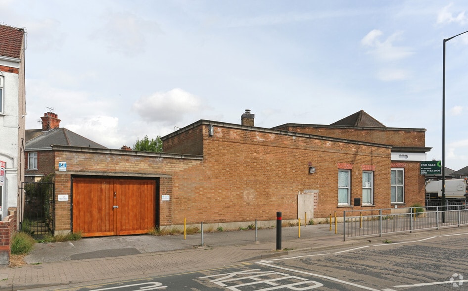 259 Durban Rd, Grimsby for sale - Building Photo - Image 3 of 3