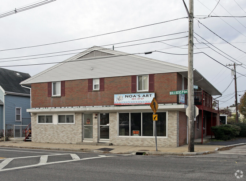 213 Bullocks Point Ave, Riverside, RI for sale - Primary Photo - Image 1 of 1