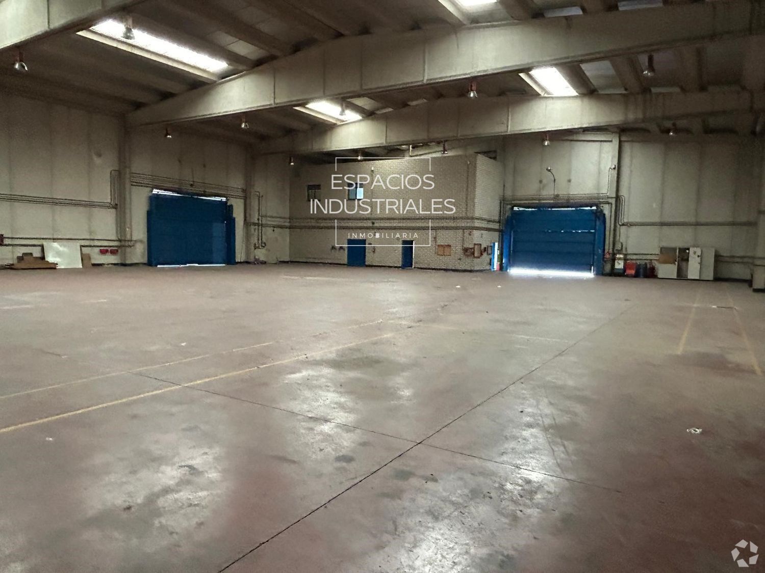 Industrial in Valdemoro, Madrid for sale Primary Photo- Image 1 of 1