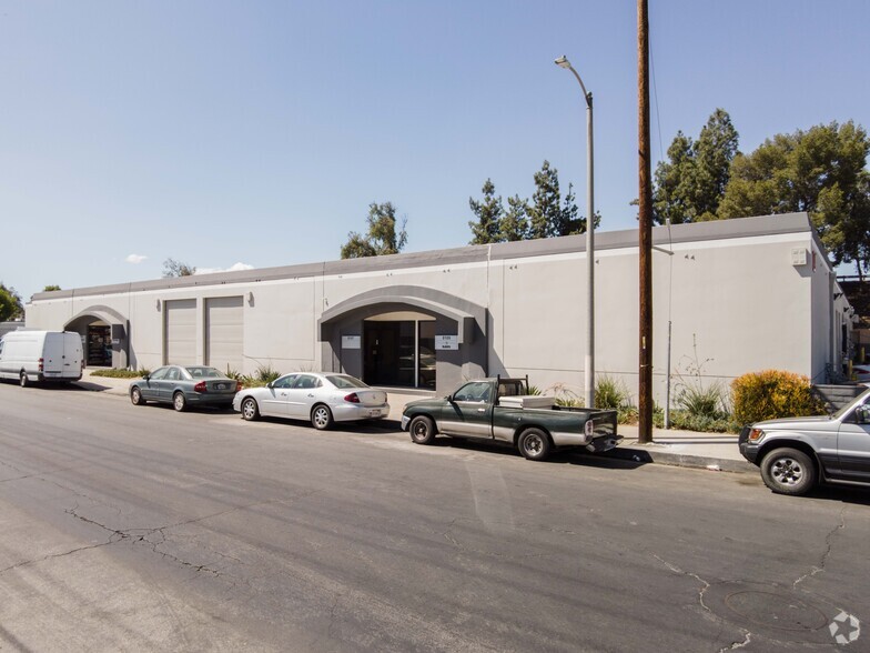 8101-8117 Orion Ave, Van Nuys, CA 91406 | LoopNet