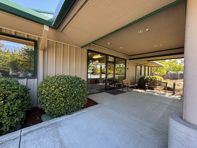 321 Blodgett St, Cotati, CA for lease - Building Photo - Image 2 of 6