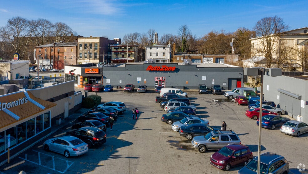 35 E Chelten Ave, Philadelphia, PA for lease - Aerial - Image 3 of 6