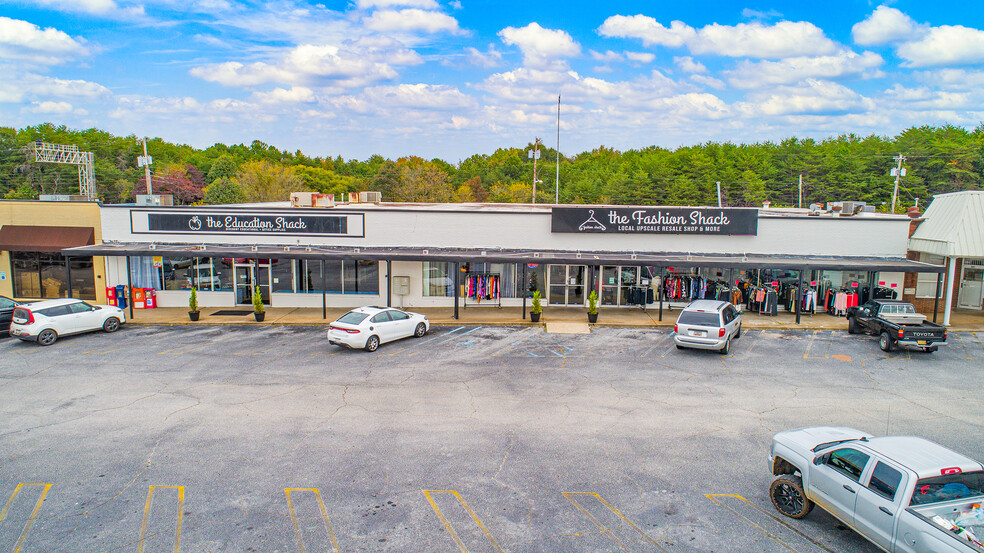 2021-2025 E Main St, Easley, SC for lease - Building Photo - Image 1 of 6