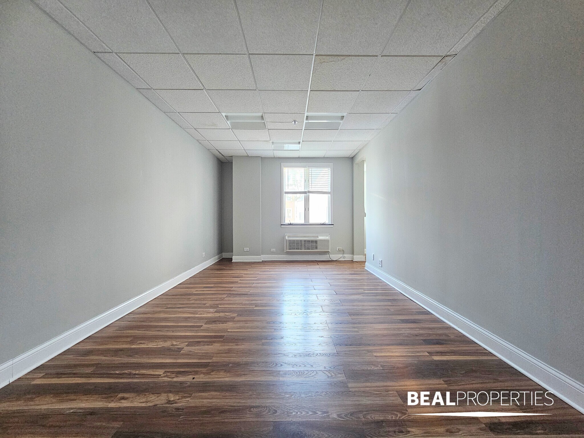 300-310 Happ Rd, Northfield, IL for lease Interior Photo- Image 1 of 6