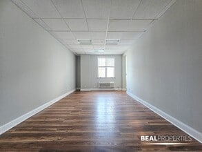 300-310 Happ Rd, Northfield, IL for lease Interior Photo- Image 1 of 6