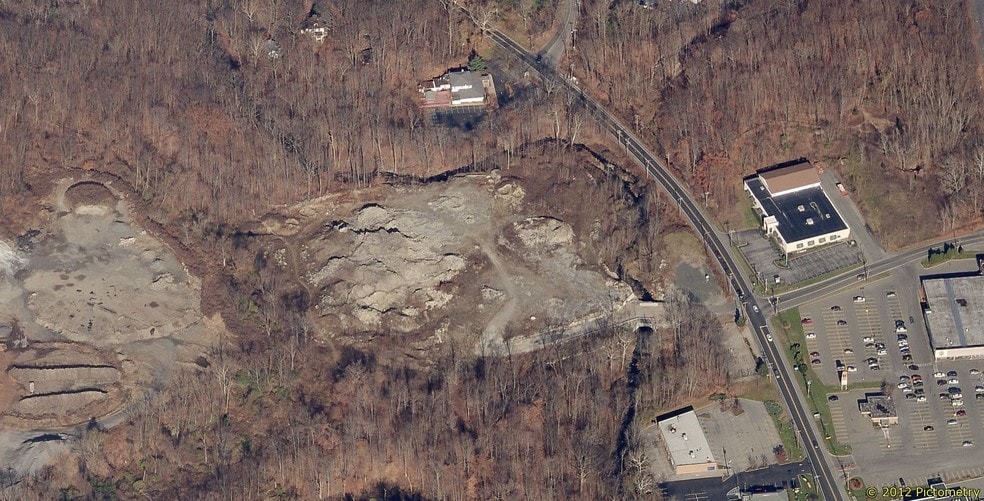 95 N Plank Rd, Newburgh, NY for sale - Building Photo - Image 1 of 1