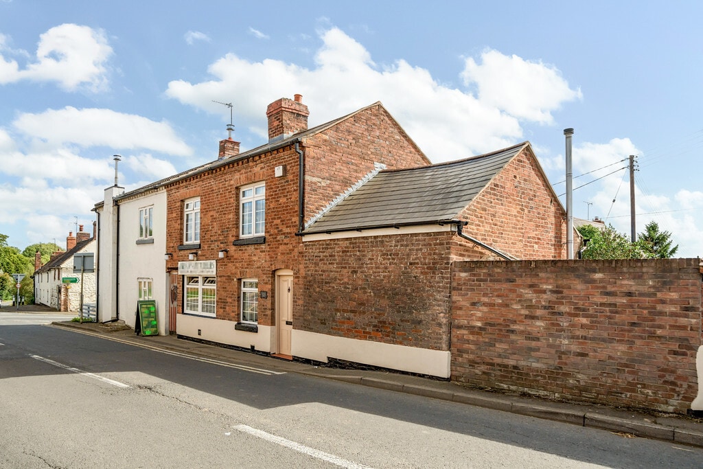 Cleobury Rd, Kidderminster for sale Primary Photo- Image 1 of 5