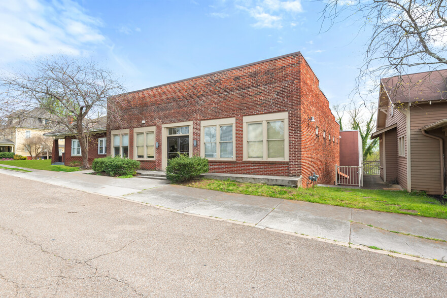 428 E Scott Ave, Knoxville, TN for sale - Building Photo - Image 2 of 12