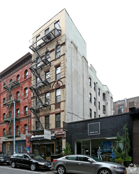 253 Elizabeth St, New York, NY for sale - Primary Photo - Image 1 of 1